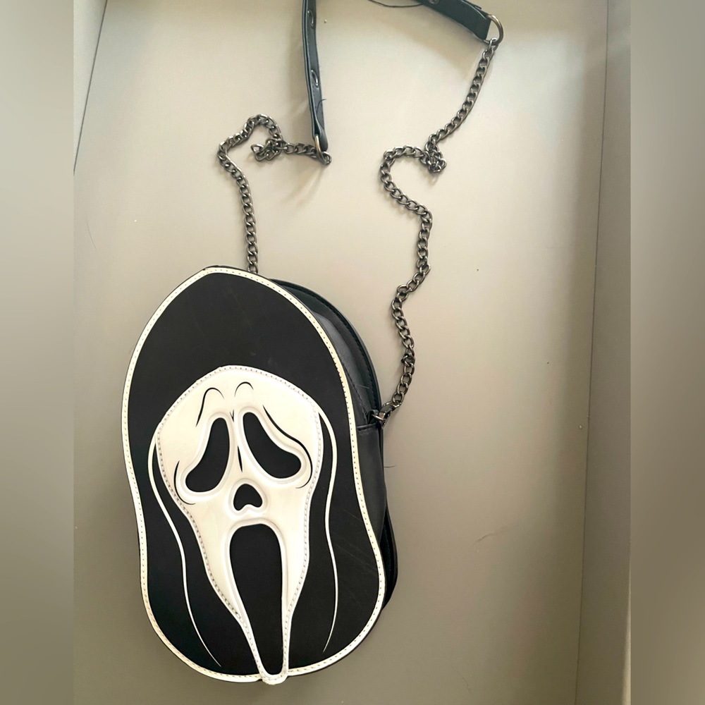 Ghostface black and white crossbody bag